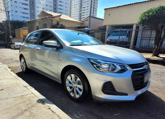 CHEVROLET ONIX 1.0 FLEX LT MANUAL CHEVROLET ONIX 1.0 FLEX LT MANUAL